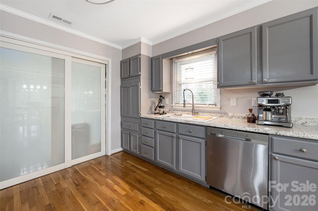 113 Scottsmoor Drive, Charlotte, NC 28214