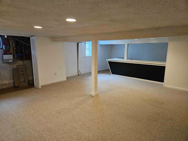 4 Fran Avenue, Plaistow, NH 03865