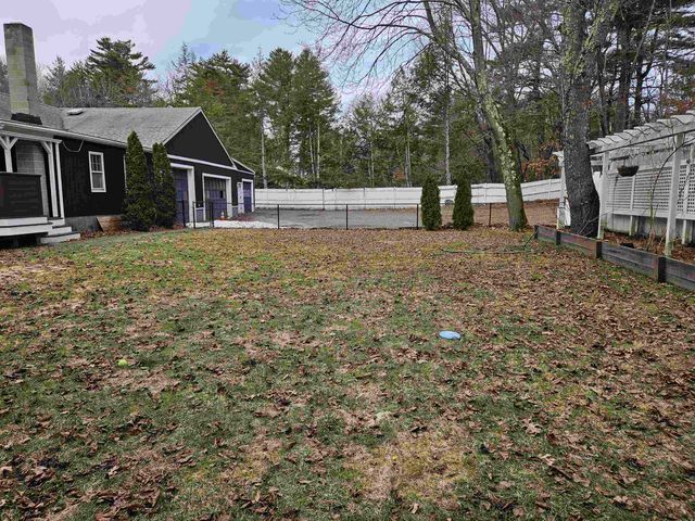 4 Fran Avenue, Plaistow, NH 03865