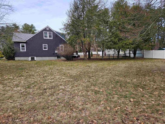 4 Fran Avenue, Plaistow, NH 03865