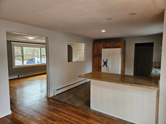 4 Fran Avenue, Plaistow, NH 03865