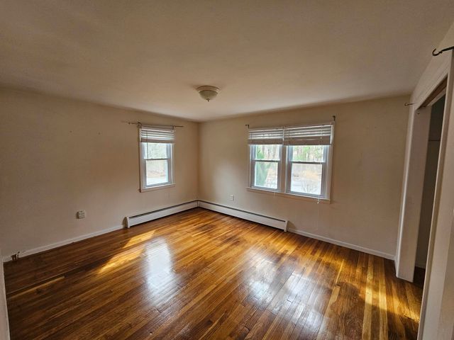 4 Fran Avenue, Plaistow, NH 03865