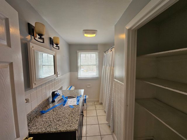 4 Fran Avenue, Plaistow, NH 03865