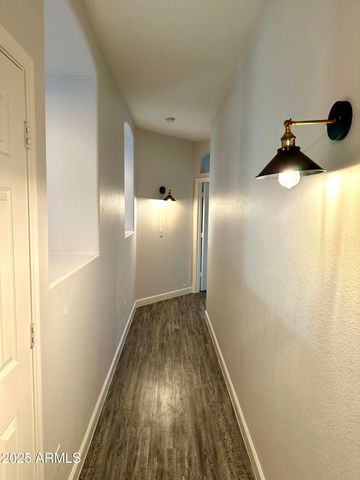 275 E Ashurst Drive, Phoenix, AZ 85048