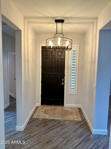 275 E Ashurst Drive, Phoenix, AZ 85048