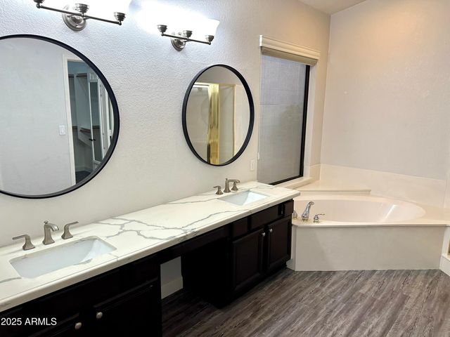 275 E Ashurst Drive, Phoenix, AZ 85048