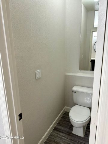 275 E Ashurst Drive, Phoenix, AZ 85048