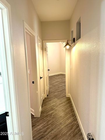 275 E Ashurst Drive, Phoenix, AZ 85048