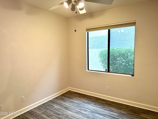 275 E Ashurst Drive, Phoenix, AZ 85048