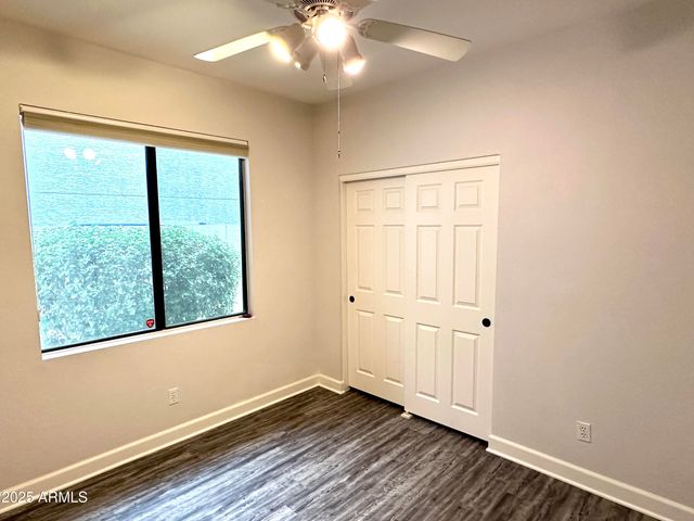 275 E Ashurst Drive, Phoenix, AZ 85048