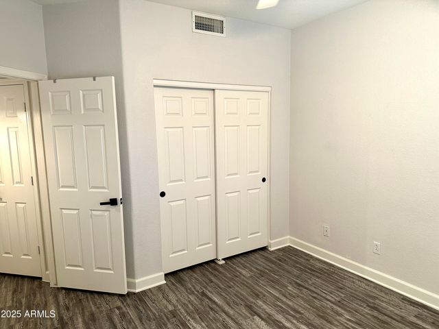 275 E Ashurst Drive, Phoenix, AZ 85048