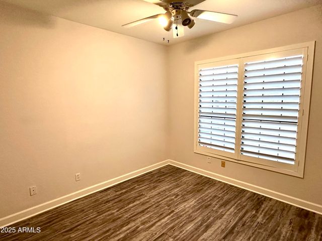 275 E Ashurst Drive, Phoenix, AZ 85048