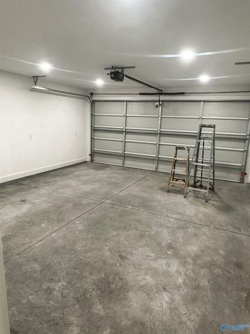 18 Paraiso Creek Drive, Albertville, AL 35950