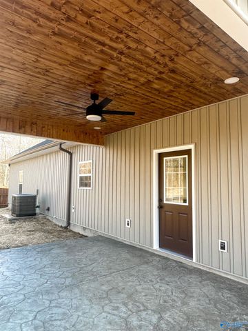 18 Paraiso Creek Drive, Albertville, AL 35950