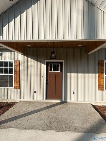 18 Paraiso Creek Drive, Albertville, AL 35950