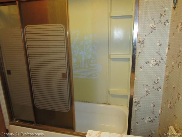 12461 Riad Street, Detroit, MI 48224