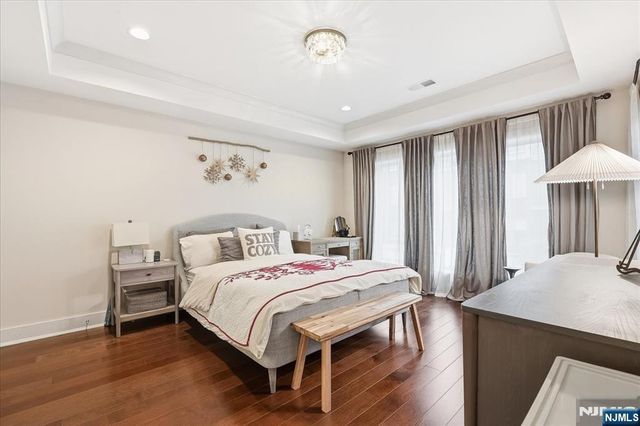150 Henley Place 210, Weehawken, NJ 07086
