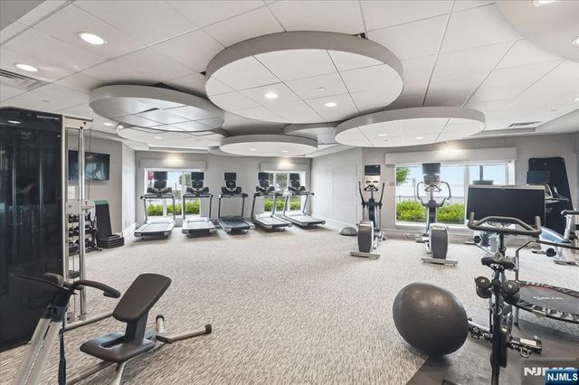 150 Henley Place 210, Weehawken, NJ 07086