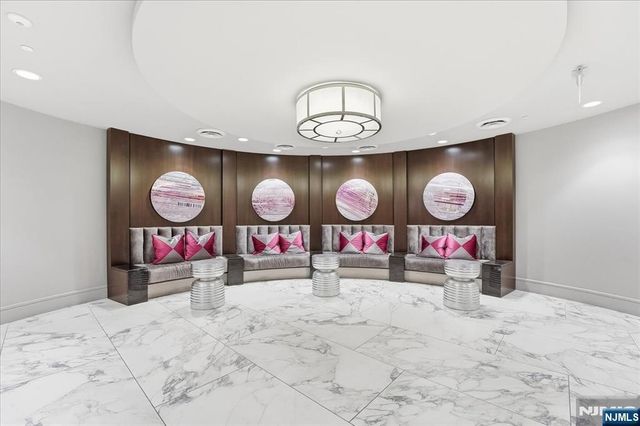 150 Henley Place 210, Weehawken, NJ 07086