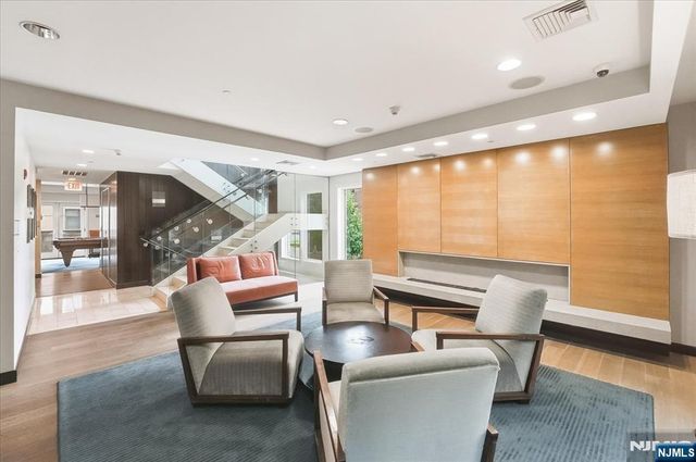 150 Henley Place 210, Weehawken, NJ 07086