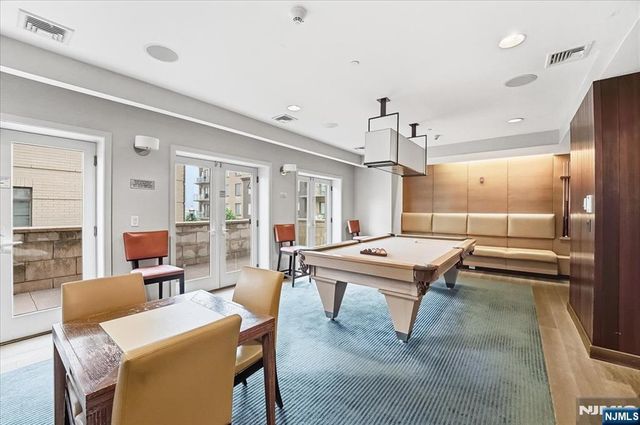 150 Henley Place 210, Weehawken, NJ 07086