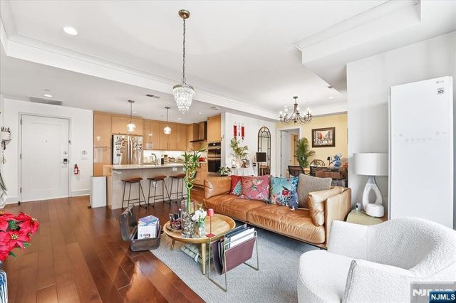 150 Henley Place 210, Weehawken, NJ 07086