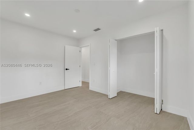 6235 SW 24th St, Miami, FL 33147