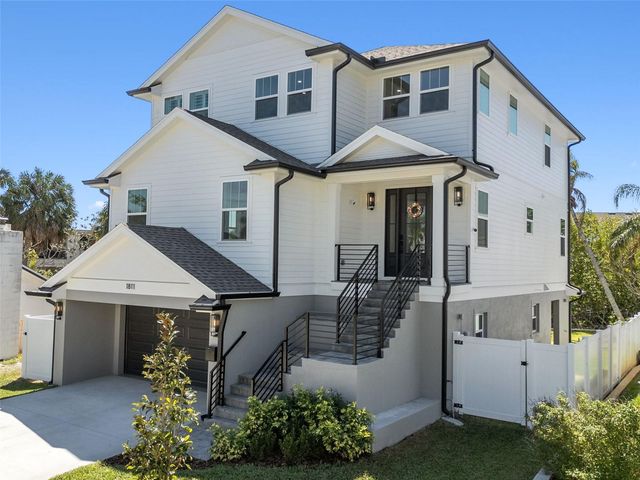 1811 BAYOU GRANDE BOULEVARD NE, St Petersburg, FL 33703