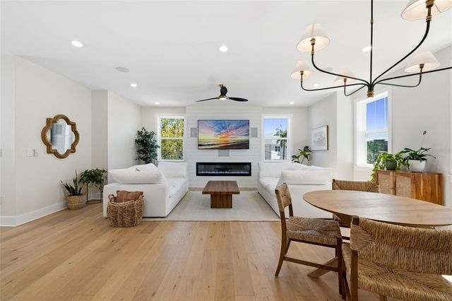 1811 BAYOU GRANDE BOULEVARD NE, St Petersburg, FL 33703