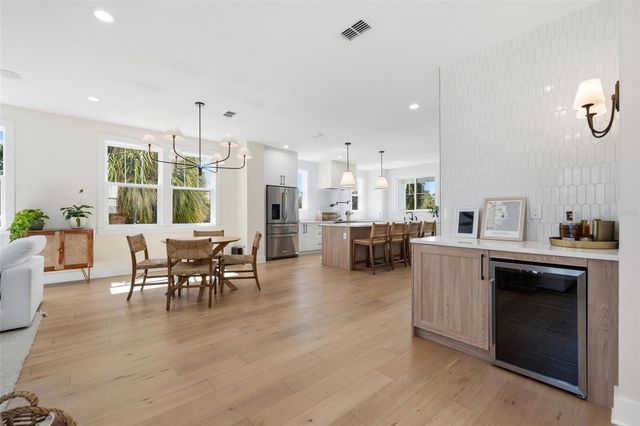 1811 BAYOU GRANDE BOULEVARD NE, St Petersburg, FL 33703