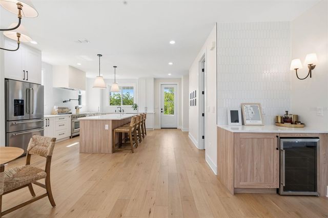 1811 BAYOU GRANDE BOULEVARD NE, St Petersburg, FL 33703