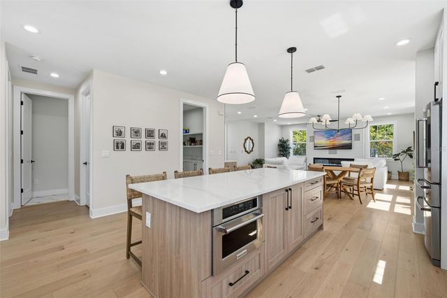 1811 BAYOU GRANDE BOULEVARD NE, St Petersburg, FL 33703