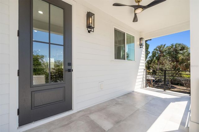 1811 BAYOU GRANDE BOULEVARD NE, St Petersburg, FL 33703