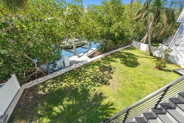 1811 BAYOU GRANDE BOULEVARD NE, St Petersburg, FL 33703