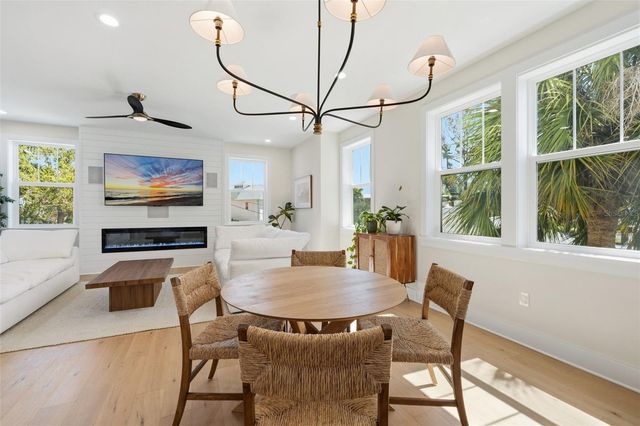 1811 BAYOU GRANDE BOULEVARD NE, St Petersburg, FL 33703