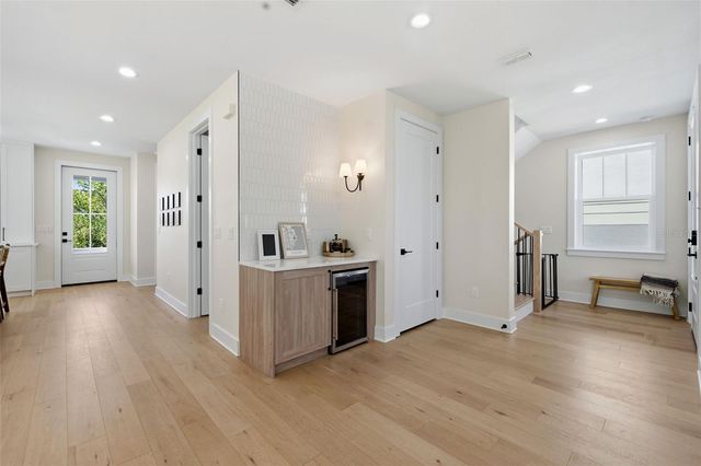 1811 BAYOU GRANDE BOULEVARD NE, St Petersburg, FL 33703