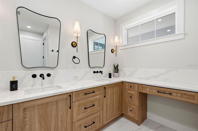 1811 BAYOU GRANDE BOULEVARD NE, St Petersburg, FL 33703