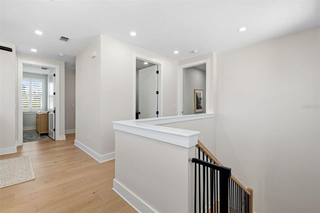 1811 BAYOU GRANDE BOULEVARD NE, St Petersburg, FL 33703