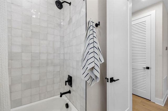 1811 BAYOU GRANDE BOULEVARD NE, St Petersburg, FL 33703