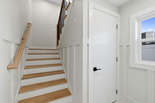 1811 BAYOU GRANDE BOULEVARD NE, St Petersburg, FL 33703