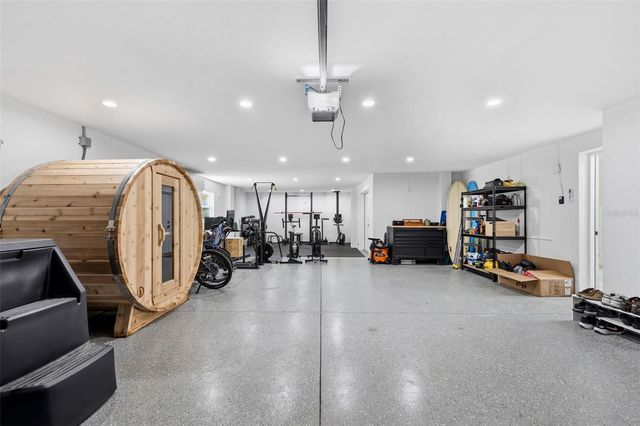 1811 BAYOU GRANDE BOULEVARD NE, St Petersburg, FL 33703