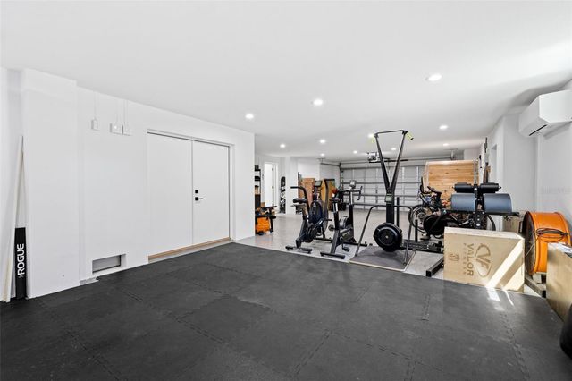 1811 BAYOU GRANDE BOULEVARD NE, St Petersburg, FL 33703