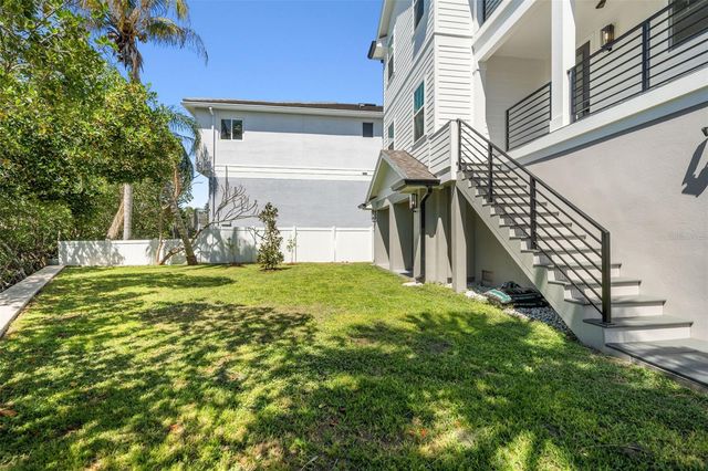 1811 BAYOU GRANDE BOULEVARD NE, St Petersburg, FL 33703