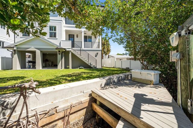 1811 BAYOU GRANDE BOULEVARD NE, St Petersburg, FL 33703