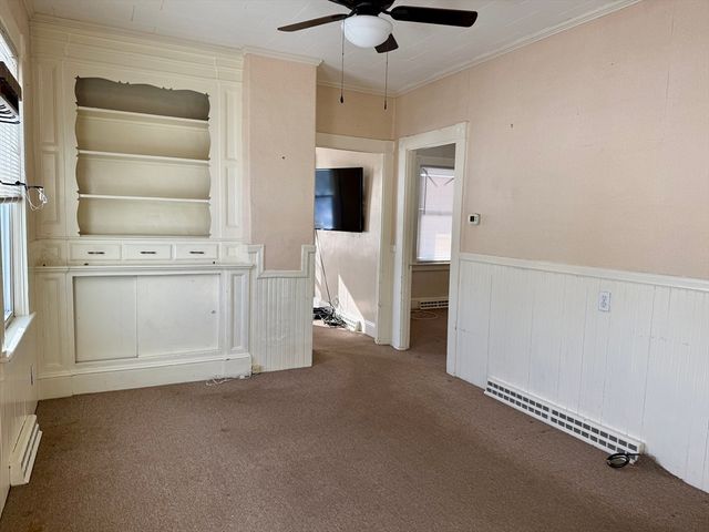 69 Norton St, Dartmouth, MA 02748