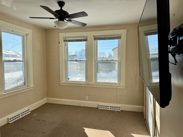 69 Norton St, Dartmouth, MA 02748