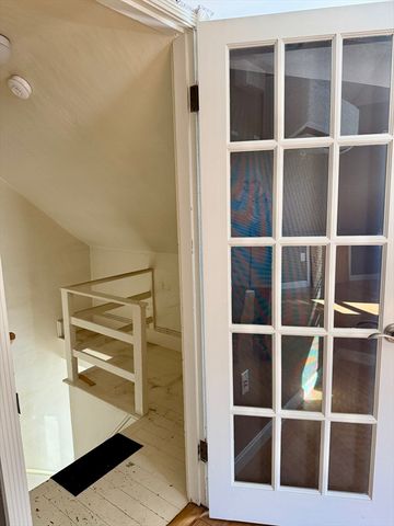 69 Norton St, Dartmouth, MA 02748