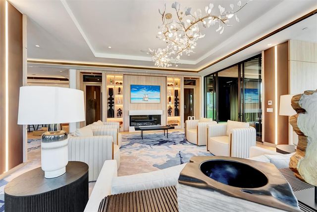 153 N Seabreeze Boulevard 902, Fort Lauderdale, FL 33304