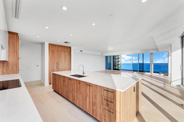 153 N Seabreeze Boulevard 902, Fort Lauderdale, FL 33304