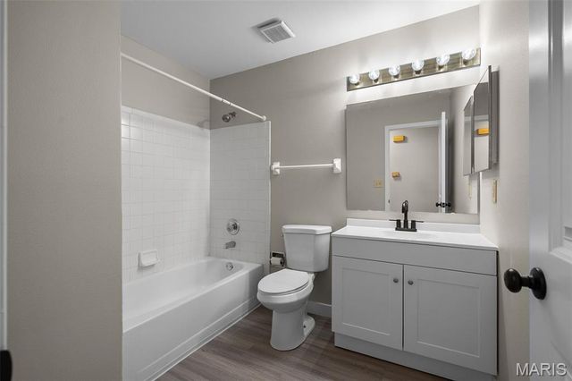 2407 Sandalwood Creek Court A, Wildwood, MO 63038